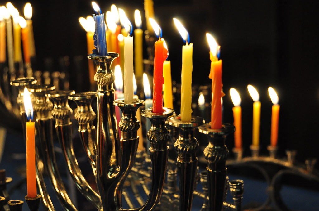 Hanukkah%3A+The+Jewish+Festival+of+Miracles
